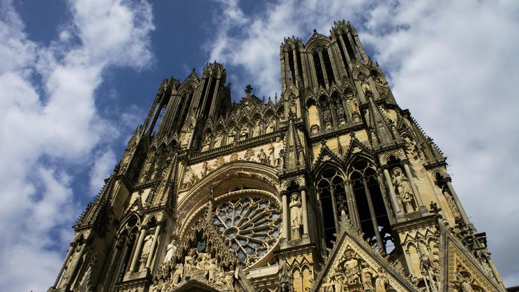 VISITE-ATELIER CONSTRUIRE UNE CATHEDRALE - (7/11 ans)